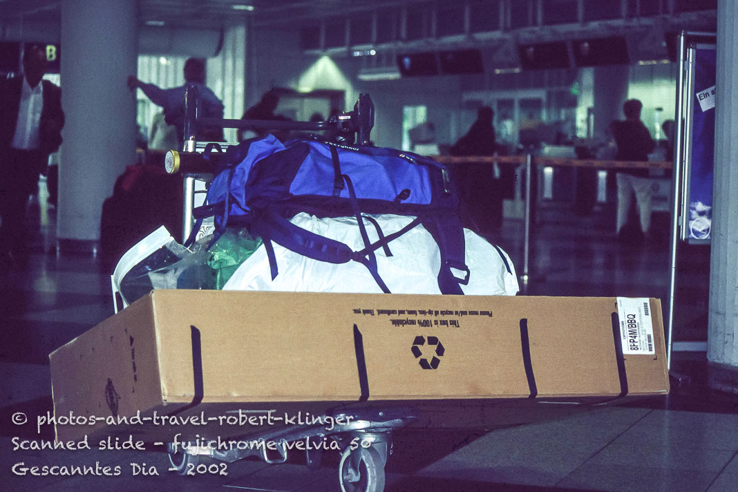 A bicycle and traveling gear on Munich airport