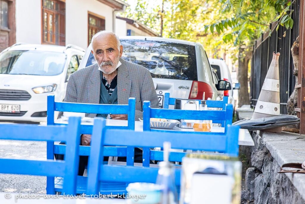 A man having lunch in a street restaurant in Ankara