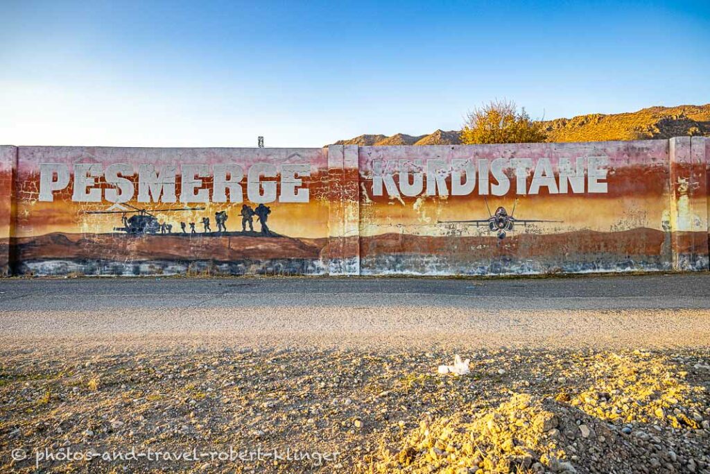 A grafiti with Pesmerge soldiers