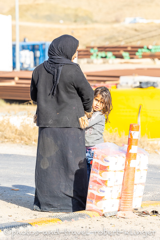 A kurdish girl with her mother in Iraq